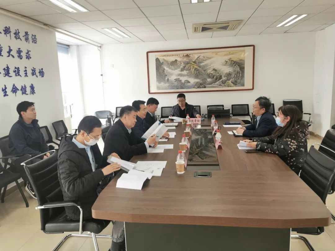 全國(guó)人大代表、內(nèi)蒙古興安盟委書(shū)記張曉兵一行到訪中國(guó)農(nóng)業(yè)科學(xué)院農(nóng)產(chǎn)品加工研究所